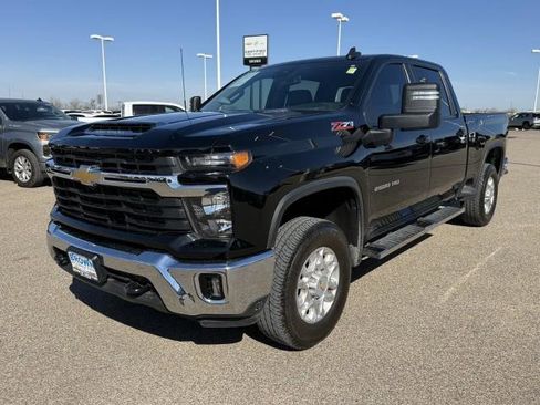 Used 2024 Chevrolet Silverado 2500 LT w/ All Star Edition image 4