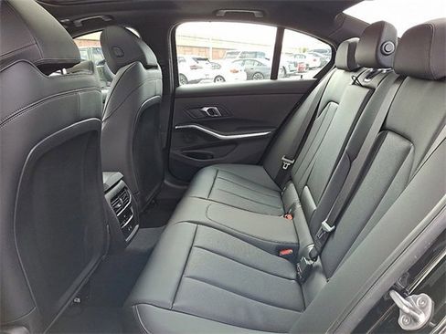 Certified 2025 BMW 330i xDrive Sedan w/ Convenience Package image 5