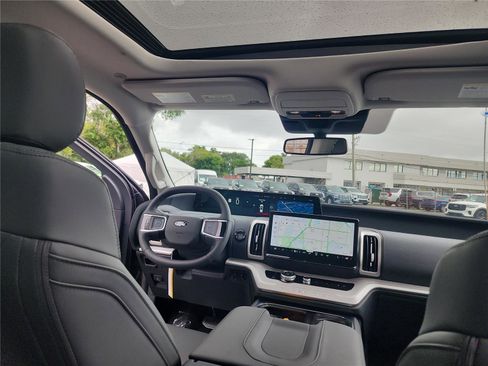 New 2026 Ford Expedition Active RWD image 24
