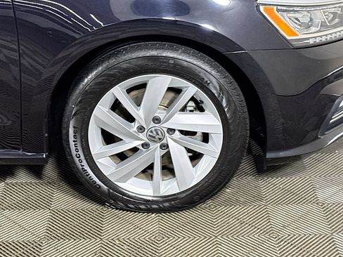 Used 2018 Volkswagen Passat 2.0T SE FWD image 23