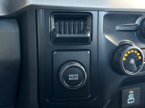 New 2026 Ford F250 XL w/ XL Chrome Package image 25