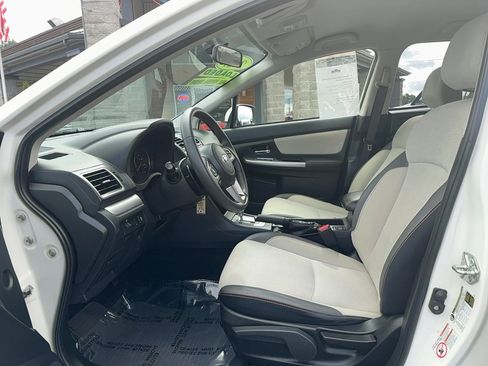 Used 2017 Subaru Crosstrek 2.0i Premium AWD/4WD image 11