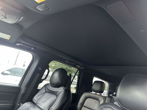 Certified 2023 Lincoln Navigator Reserve AWD/4WD image 23
