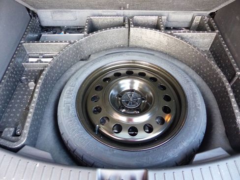 Used 2017 Ford Escape Titanium image 42