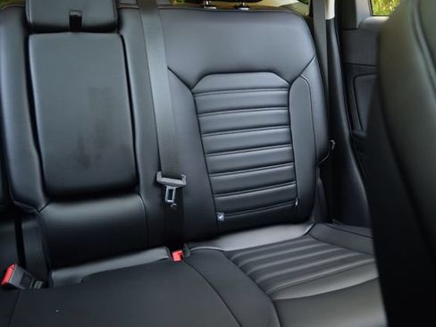 Used 2024 Ford Edge SEL w/ Convenience Package AWD/4WD image 16