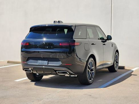New 2026 Land Rover Range Rover Sport SE image 4