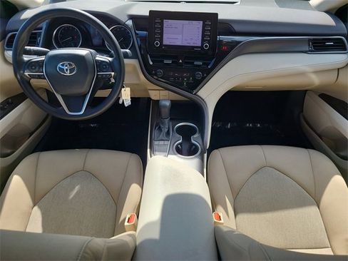 Used 2022 Toyota Camry LE image 14