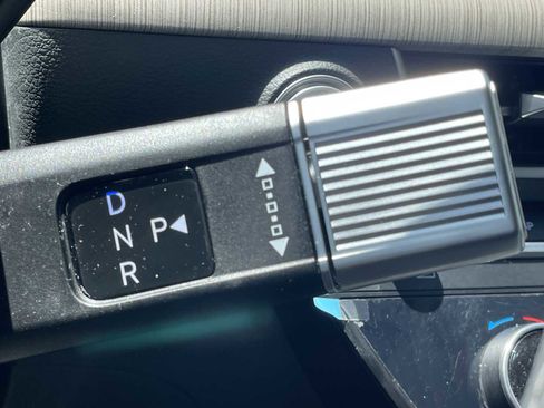 Used 2025 Hyundai Sonata SEL FWD image 20