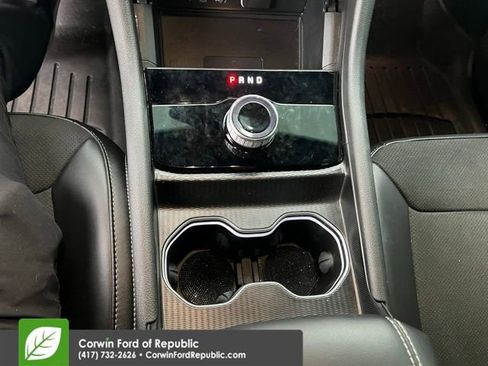 Used 2025 Jeep Grand Cherokee Altitude AWD/4WD image 15