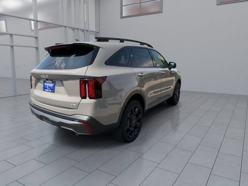 Used 2024 Kia Sorento SX AWD/4WD image 8