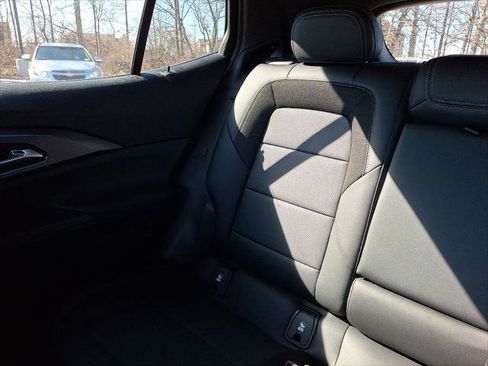 Used 2024 Chevrolet Equinox EV LT image 12