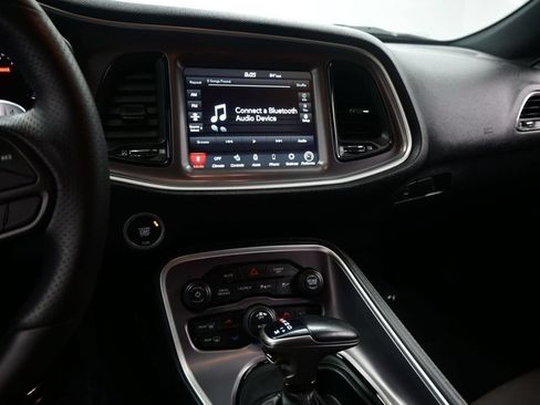 Used 2022 Dodge Challenger R/T Scat Pack w/ Driver Convenience Group RWD image 18