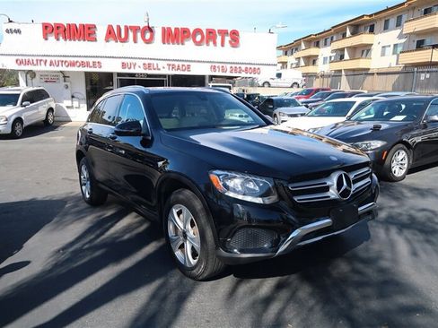 Used 2017 Mercedes-Benz GLC 300 w/ Premium 1 Package image 1