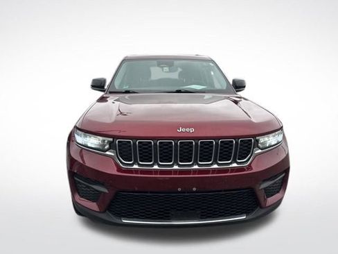 Used 2023 Jeep Grand Cherokee Laredo image 8
