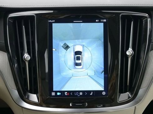 Used 2023 Volvo S60 B5 Ultimate w/ Climate Package image 21