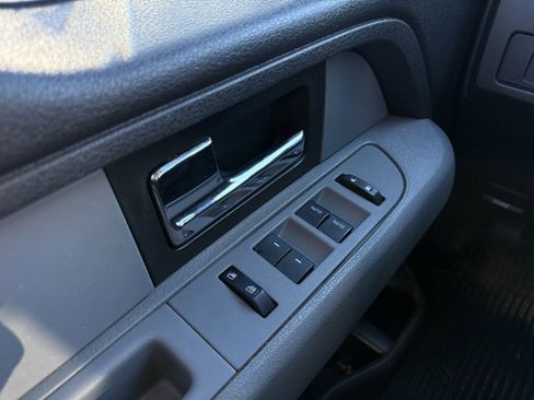Used 2013 Ford F150 XLT w/ Luxury Equipment Group image 12