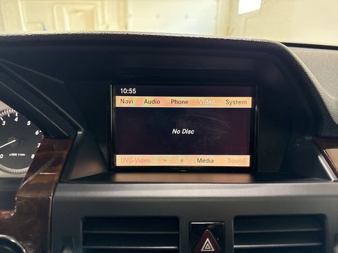 Used 2012 Mercedes-Benz GLK 350 4MATIC image 22