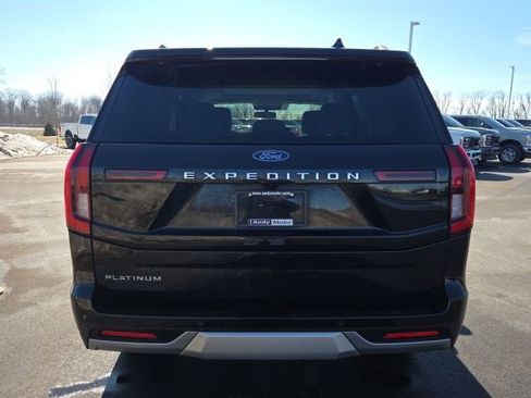Certified 2025 Ford Expedition Platinum w/ Driver's Package image 9