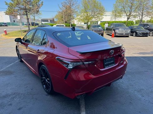 Used 2024 Toyota Camry XSE w/ Navigation Package image 18