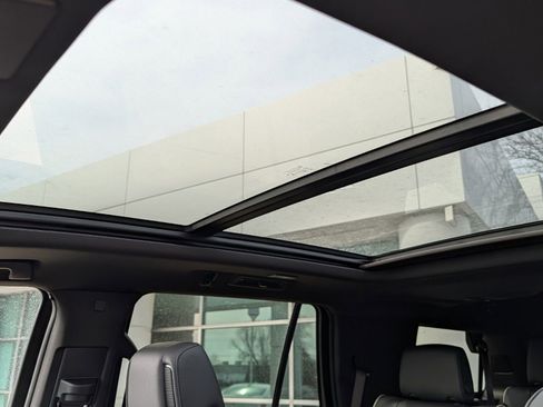 New 2026 Cadillac Escalade Luxury image 6