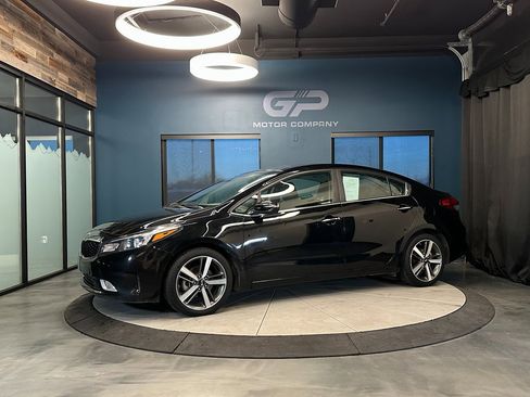 Used 2017 Kia Forte EX w/ EX Premium Plus Package image 7