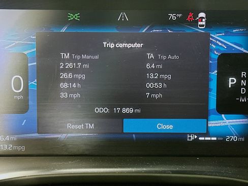 Used 2025 Volvo XC40 B5 Plus AWD/4WD image 19