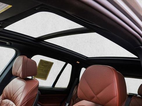 Used 2025 BMW X5 xDrive40i image 11