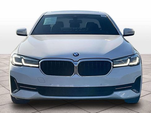 Used 2023 BMW 540i w/ Premium Package image 3