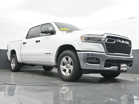 Used 2025 RAM 1500 Big Horn AWD/4WD image 48