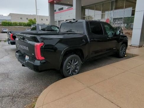 Used 2023 Toyota Tundra Platinum AWD/4WD image 12