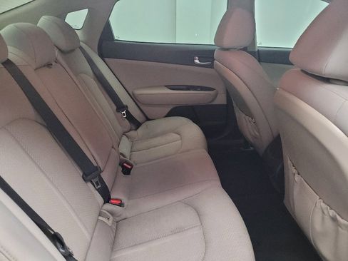 Used 2018 Kia Optima LX FWD image 19