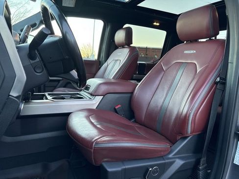 Used 2021 Ford F250 Platinum w/ FX4 Off-Road Package image 17