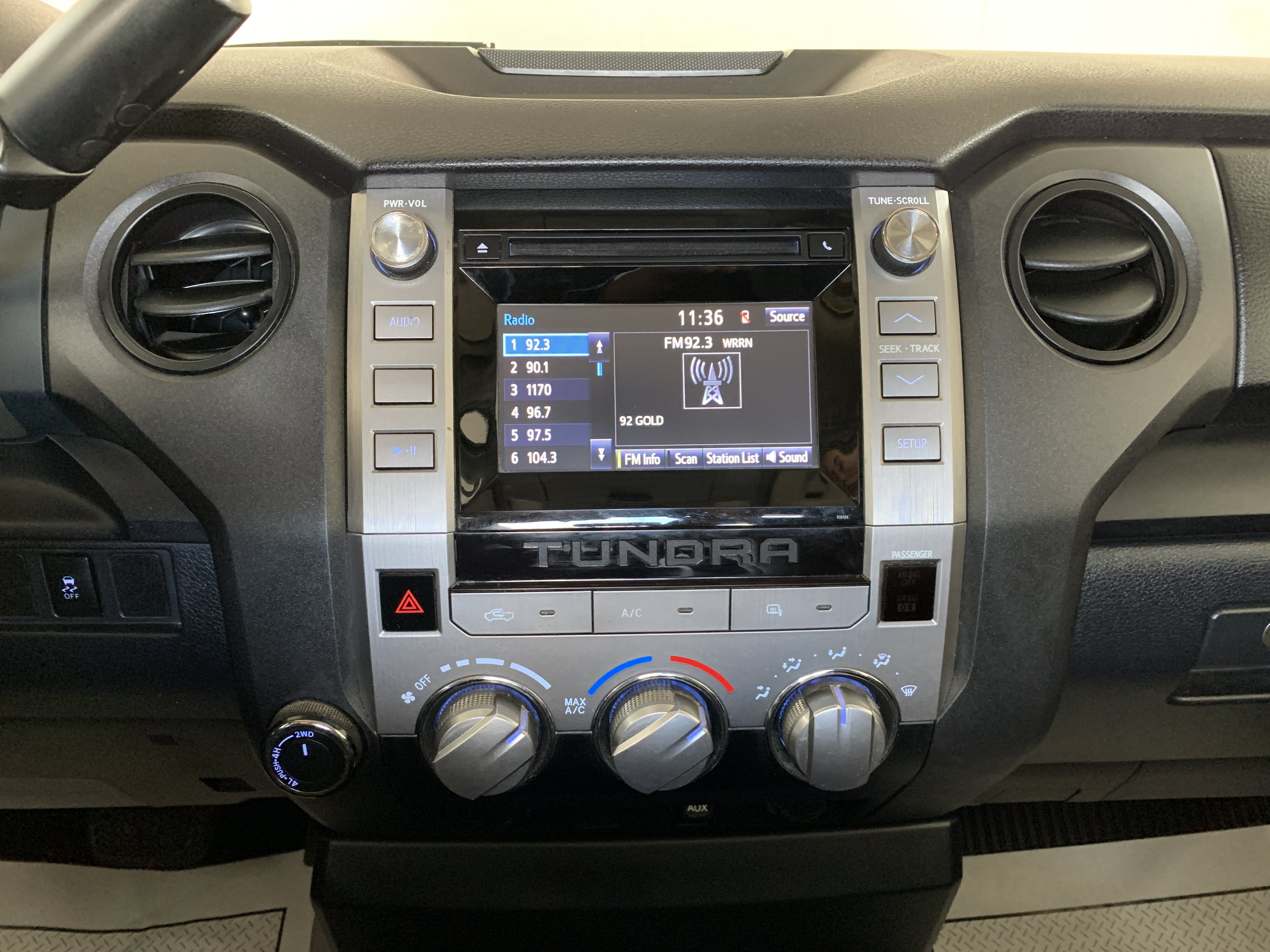 Used 2017 Toyota Tundra SR AWD/4WD image 22