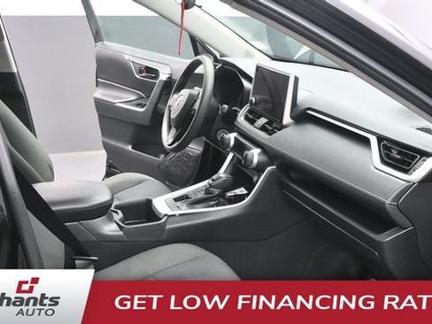 Used 2024 Toyota RAV4 LE AWD/4WD image 14