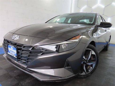 Used 2023 Hyundai Elantra SEL w/ Convenience Package FWD image 1