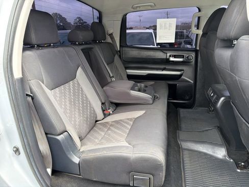 Used 2020 Toyota Tundra SR5 w/ SR5 Upgrade Package AWD/4WD image 17