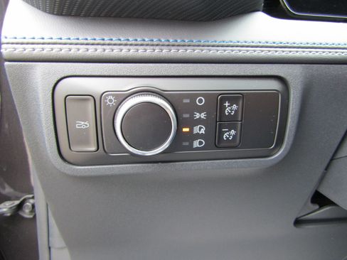 Used 2024 Ford Mustang GT Premium RWD image 17