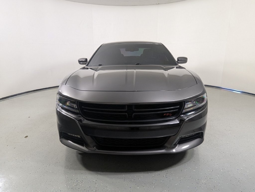 Used 2016 Dodge Charger R/T RWD image 2