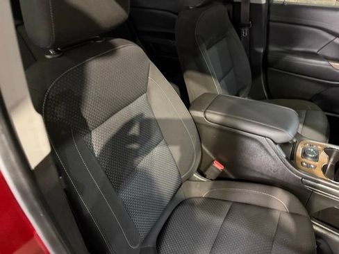 Used 2021 GMC Acadia SLE w/ Driver Convenience Package FWD image 2