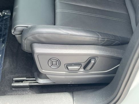 Certified 2025 Audi Q5 Premium Plus w/ Premium Plus AWD/4WD image 10
