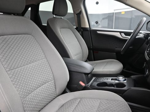 Used 2020 Ford Escape SE FWD image 28