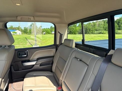 Used 2018 Chevrolet Silverado 1500 LTZ Z71 w/ Centennial Edition AWD/4WD image 31