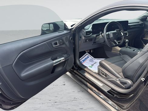 Used 2025 Ford Mustang Premium RWD image 24
