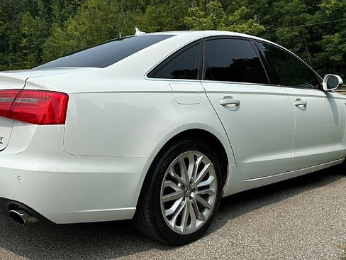 Used 2018 Audi A4 2.0T Premium w/ Convenience Package image 5