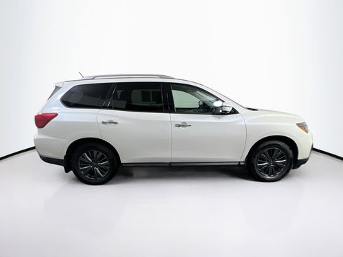 Used 2018 Nissan Pathfinder SL AWD/4WD image 4