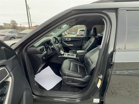 Certified 2023 Ford Explorer XLT w/ Equipment Group 202A image 13