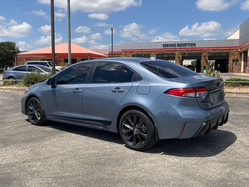 Used 2026 Toyota Corolla SE FWD image 5