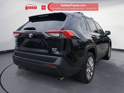 Used 2023 Toyota RAV4 XLE Premium AWD/4WD image 6