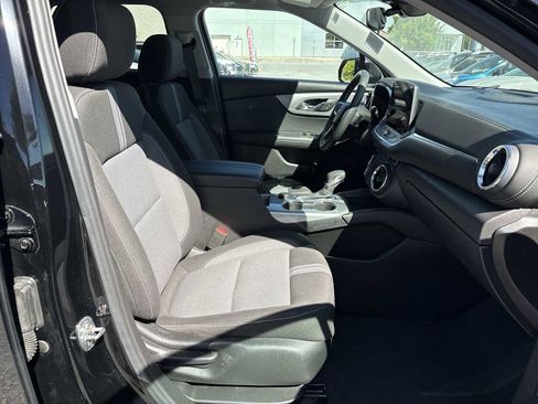 Used 2025 Chevrolet Blazer LT FWD image 26
