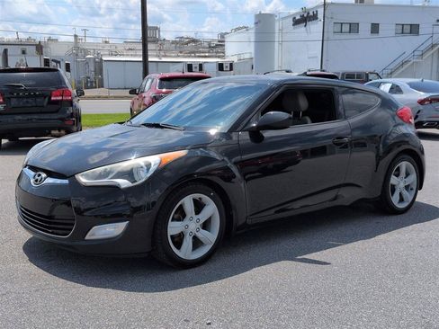 Used 2014 Hyundai Veloster w/ Style Package 02 FWD image 7